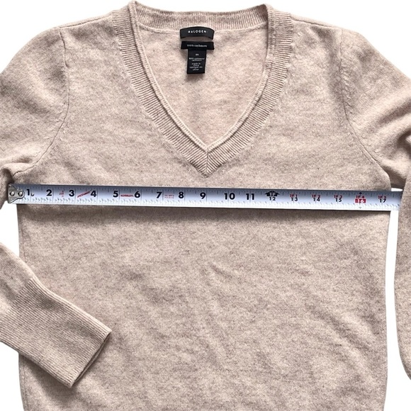 Halogen Sweater Cream 100% Cashmere V-Neck Pullover Size Small Medium - Picture 6 of 8